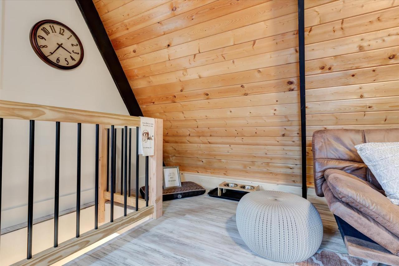The Pet Friendly Cub Cabin Sevierville Extérieur photo