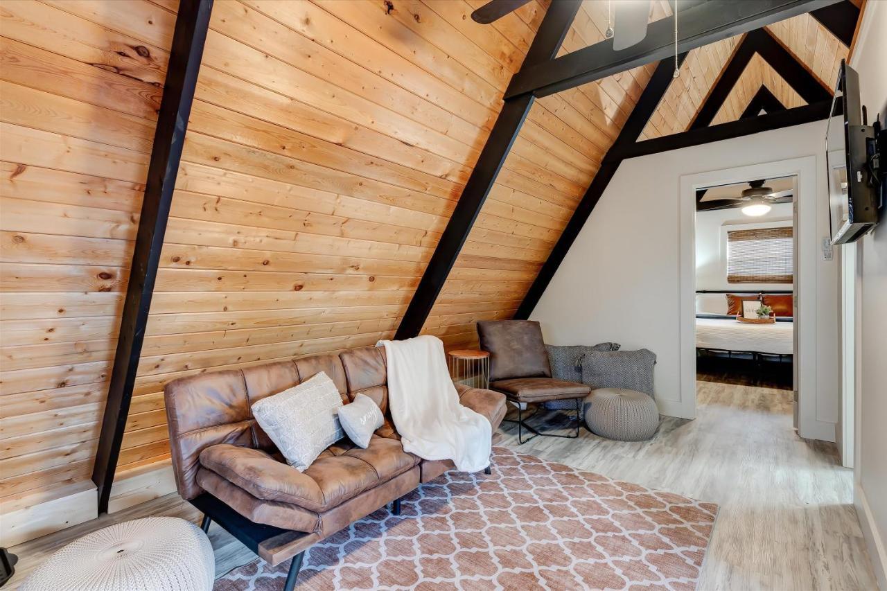 The Pet Friendly Cub Cabin Sevierville Extérieur photo