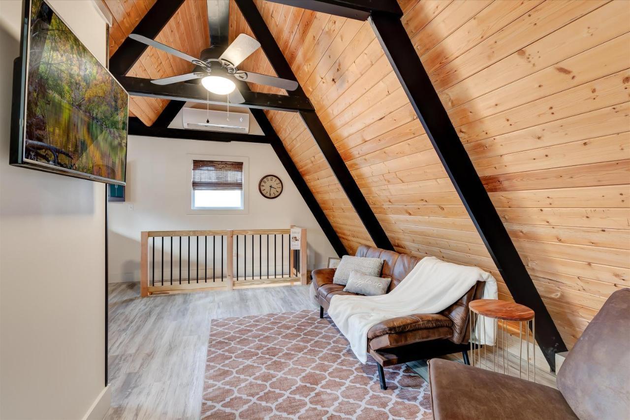 The Pet Friendly Cub Cabin Sevierville Extérieur photo