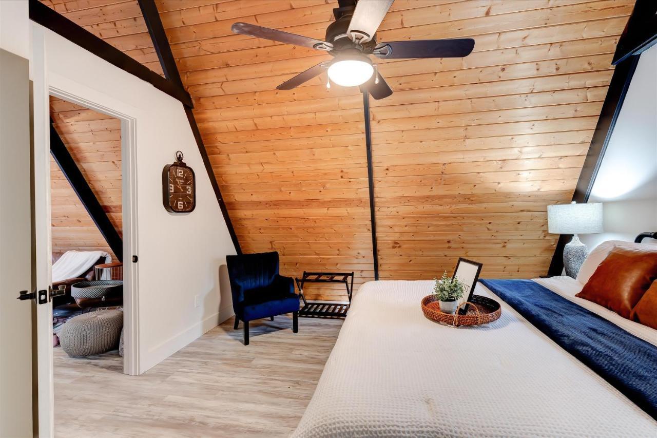 The Pet Friendly Cub Cabin Sevierville Extérieur photo